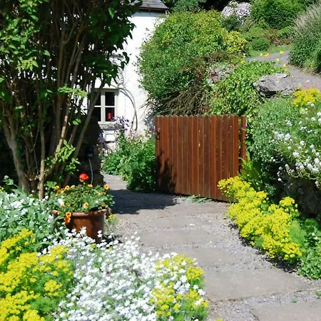 Garden * Brigsteer